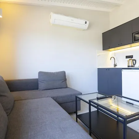 Aegean - Marina & Chios Island View Apartamento *