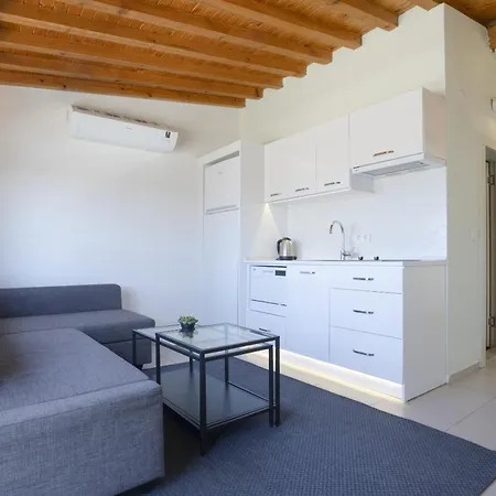 Aegean - Marina & Chios Island View Apartment Cesme