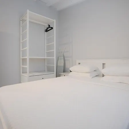 Aegean - Marina & Chios Island View Apartment Çeşme