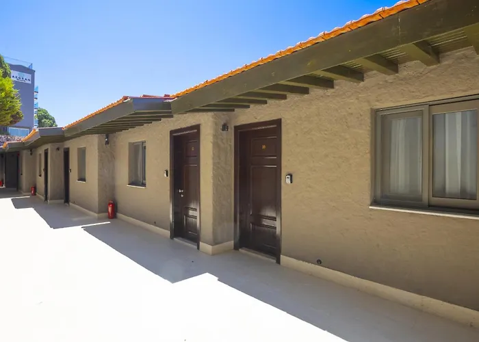 Aegean - Marina & Chios Island View * Чешме